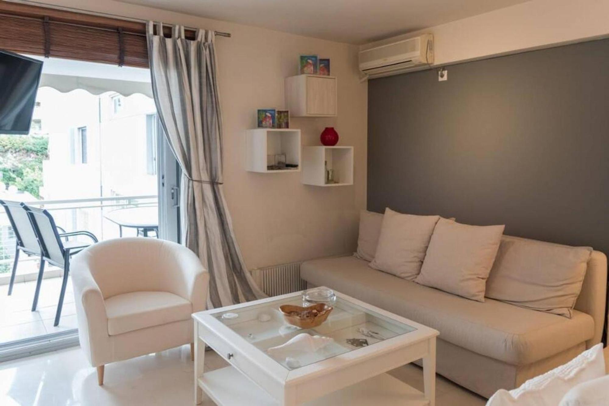 Βουλα A Gem At Voula 1' Walk From The Beach Apartman Athén Kültér fotó